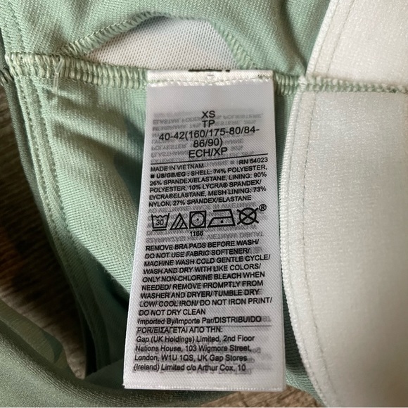 NWT GapFit Eclipse Sports Bra - Picture 8 of 9